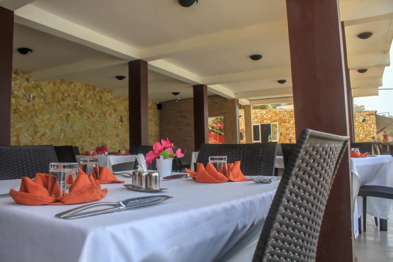 Iris Hotel Toubab Dialaw Ngoại thất bức ảnh