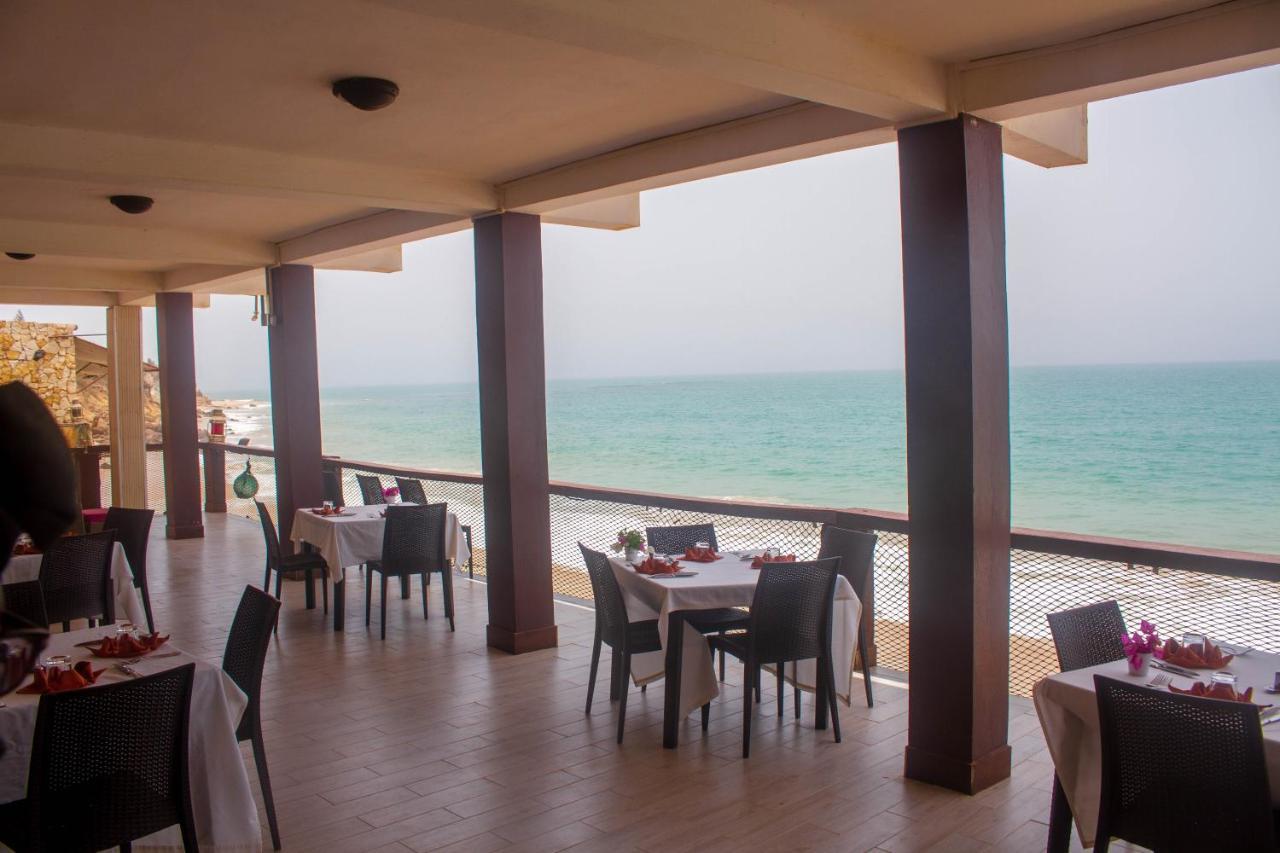 Iris Hotel Toubab Dialaw Ngoại thất bức ảnh