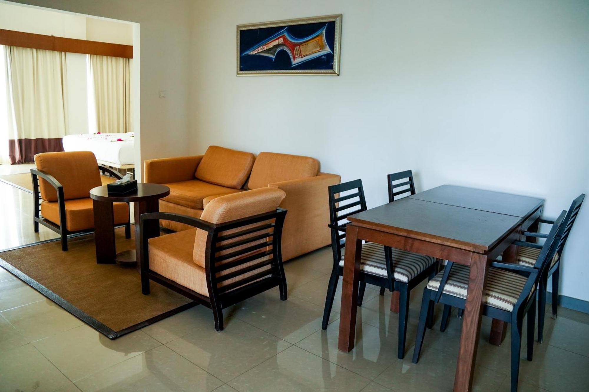 Iris Hotel Toubab Dialaw Ngoại thất bức ảnh